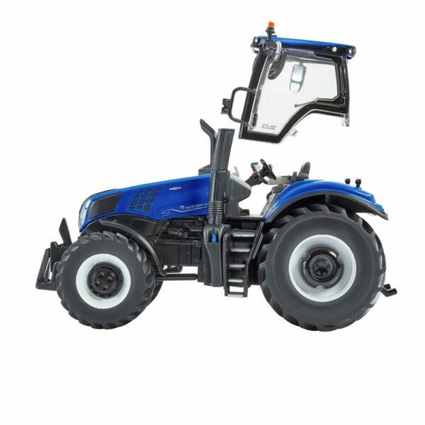Britains 1:32 New Holland T8.435 Genesis - Image 2