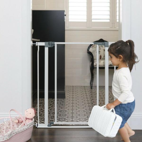 Dreambaby Clear View Low Rise Security Gate - White
