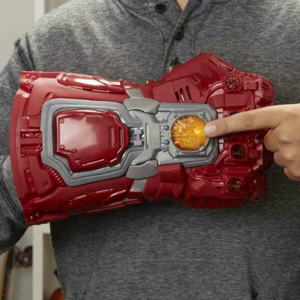 Marvel Avengers Iron Man Electronic Gauntlet - Image 2