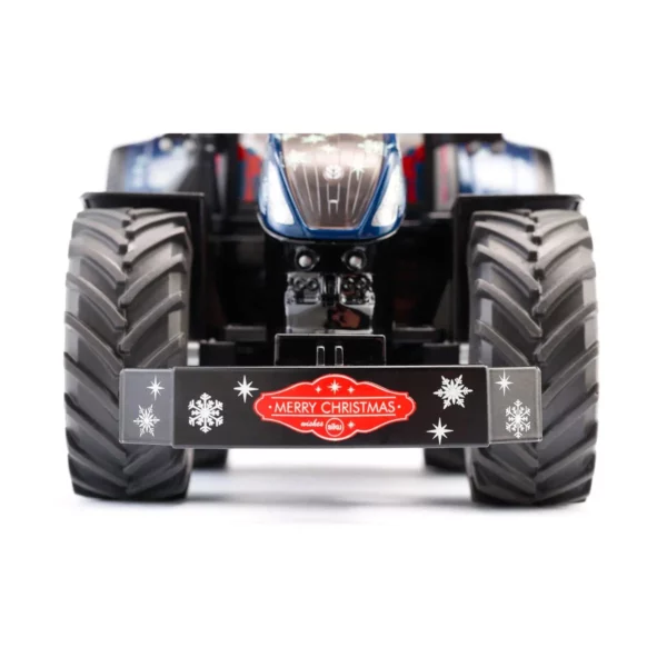 Siku 1:32 Christmas Tractor 2023 Edition - Image 4