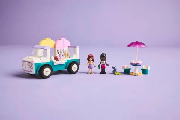 LEGO Friends 42644 Heartlake City Ice Cream Truck - Image 4