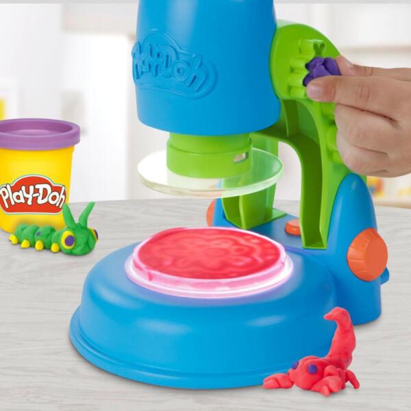 Play-Doh Light and Look Microscope Set - Image 4