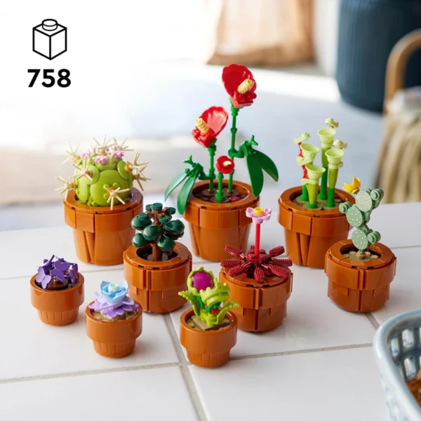 LEGO Icons 10329 Botanical Collection Tiny Plants Set - Image 3