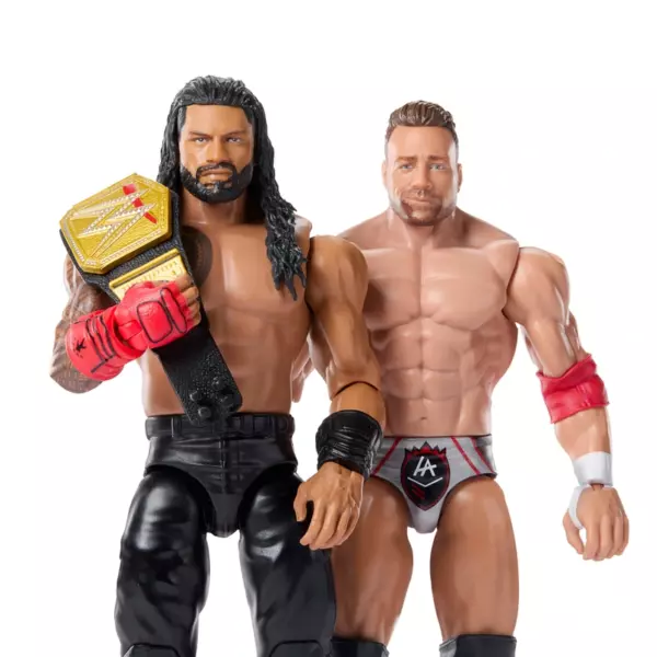 WWE Main Event Series Roman Reigns vs LA Knight 2 Pack - Image 3