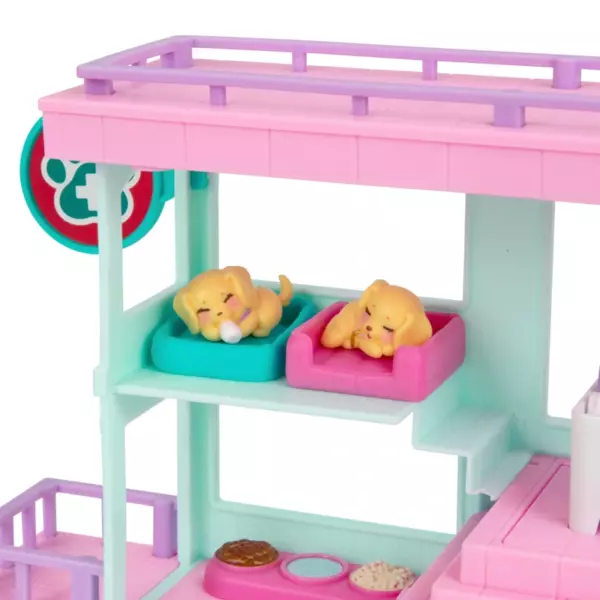 Little Live Pets Mama Surprise Families Baby Care Clinic Playset - Image 5