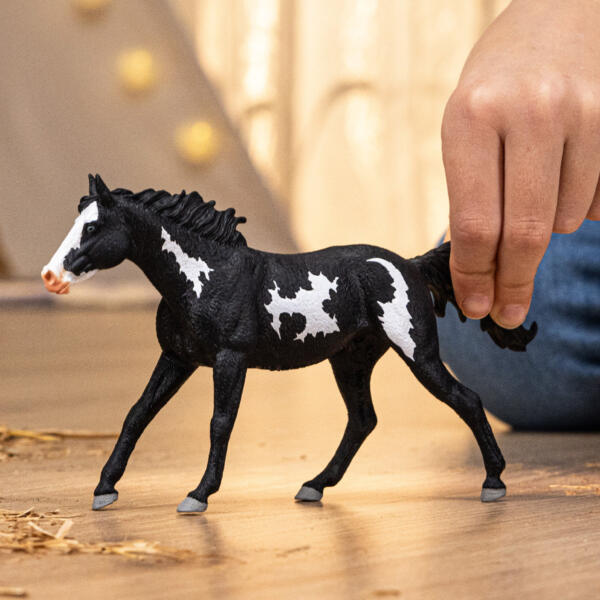 Schleich 14900 Horse Club Paint Horse gelding - Image 5
