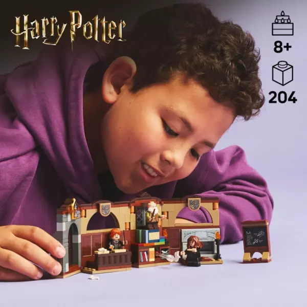 LEGO Harry Potter 76442 Hogwarts Castle: Charms Class Set - Image 9