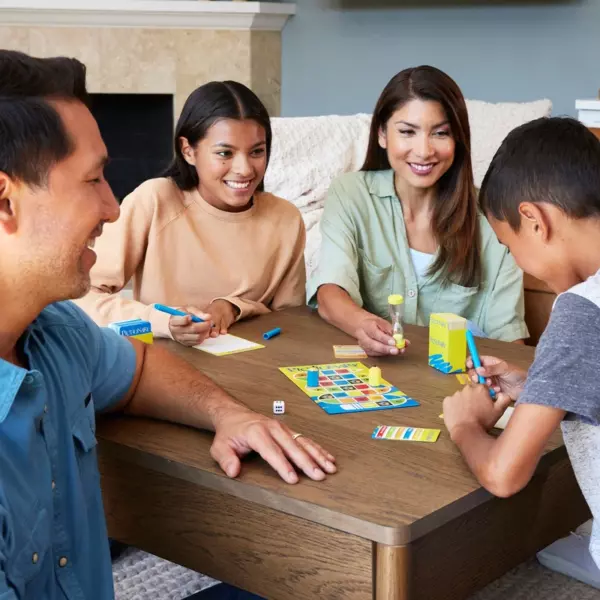 Pictionary 40th Anniversary Game - Image 3