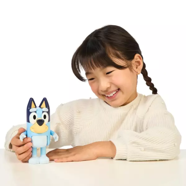 Bluey Chat Mates Figure Single Pack Bluey - Image 4