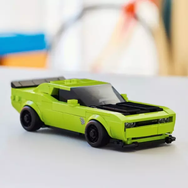 LEGO Speed Champions 77237 Dodge Challenger SRT Hellcat Sports Car Set - Image 4