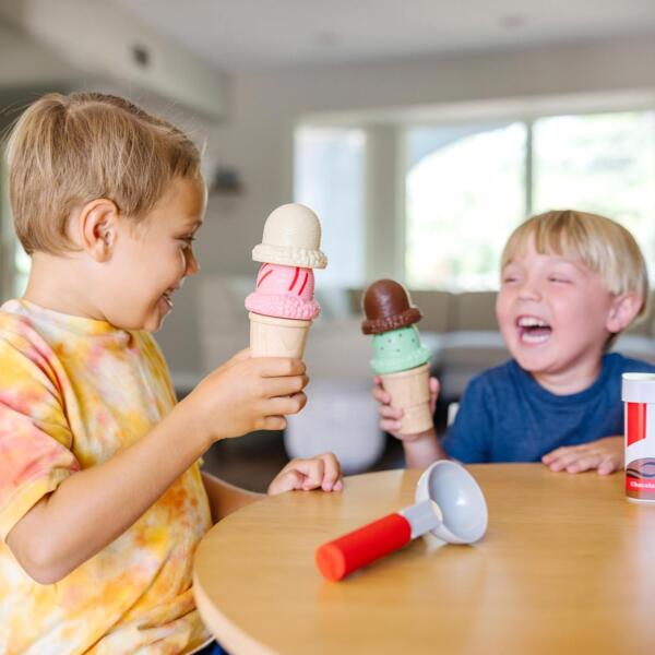 Melissa & Doug Ice Cream Cone Set - Image 4
