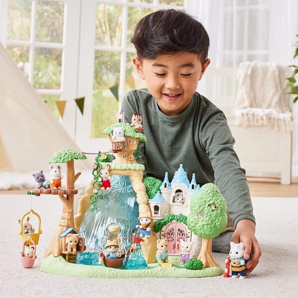 Sylvanian Families Exciting Exploration Set Latte Cat Brother & Baby - Image 3