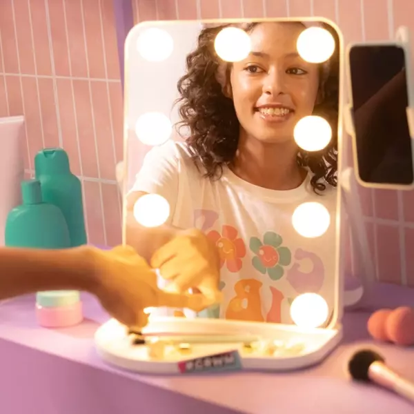 Studio Creator Hollywood Mirror Get Ready With Me Set - Image 5