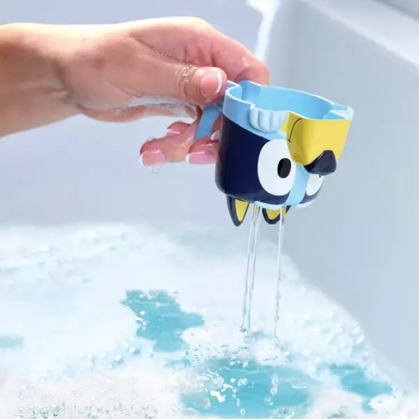 TOMY Toomies Bluey Bath Toys Bluey Family Pourers Set - Image 7