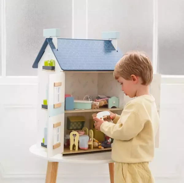 Wooden Sky Doll House - Image 4