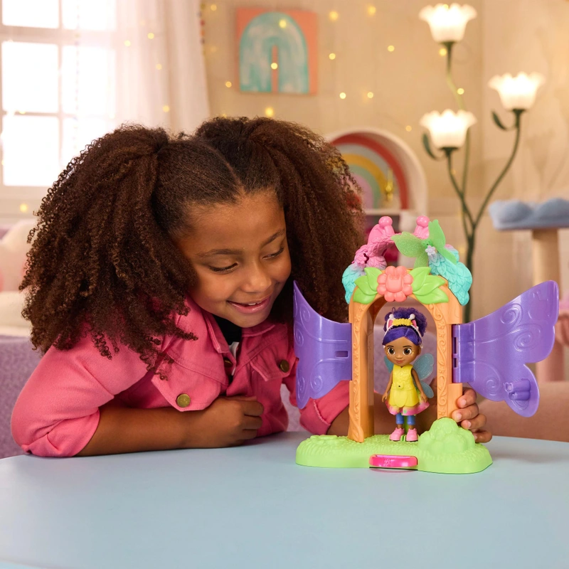 Gabby's Dollhouse Fairylandia Fairy Magic Reveal Playset - Image 2